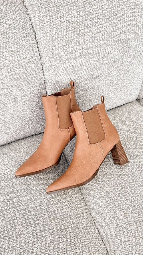 Umiko Boots - Camel Casual