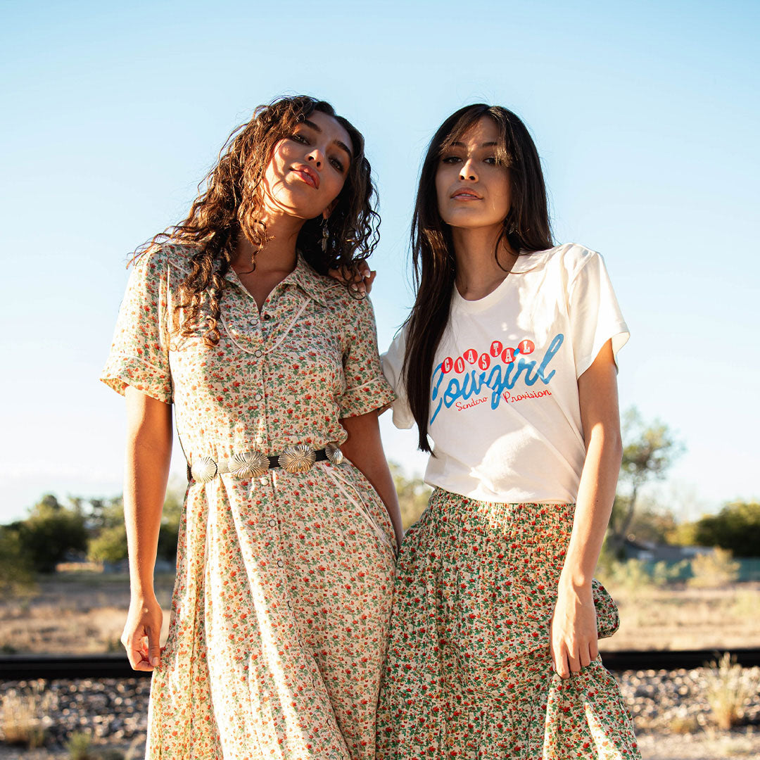 Coastal Cowgirl Boxy Tee - Vintage White/Blue Print